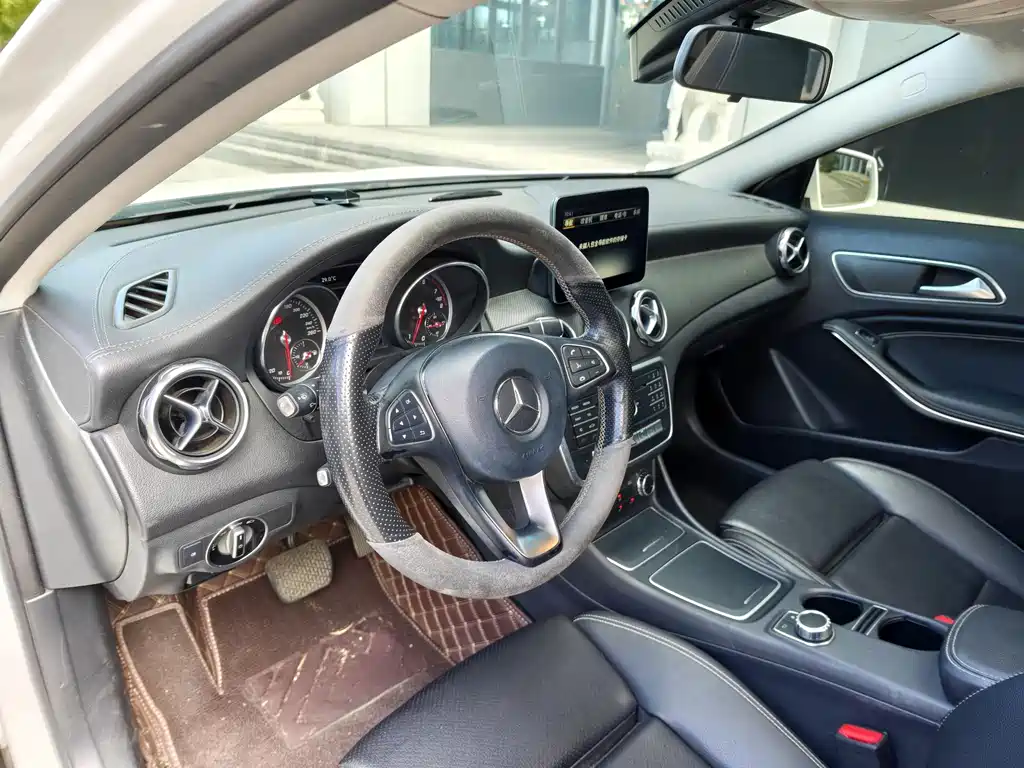 Mercedes-Benz GLA — миниатюра 22