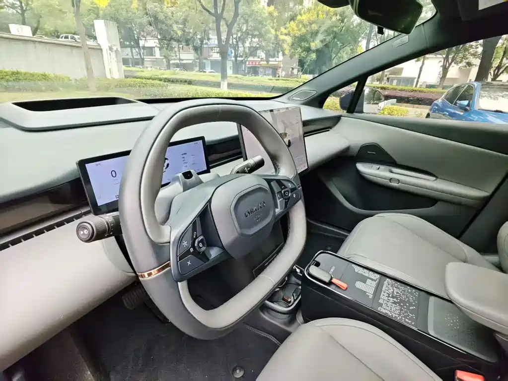 Lynk & Co Z20 — миниатюра 7