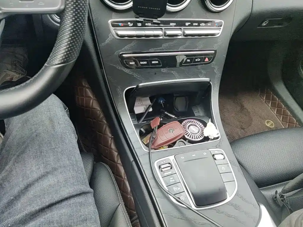 Mercedes-Benz C-Class — миниатюра 14