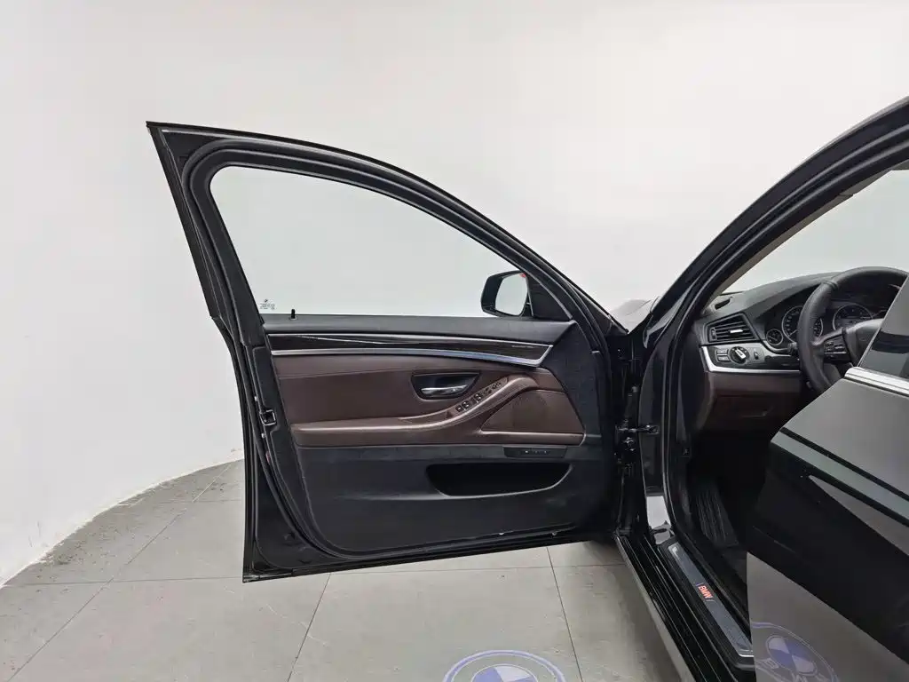 BMW 5 Series 5 2014 525Li Luxury
