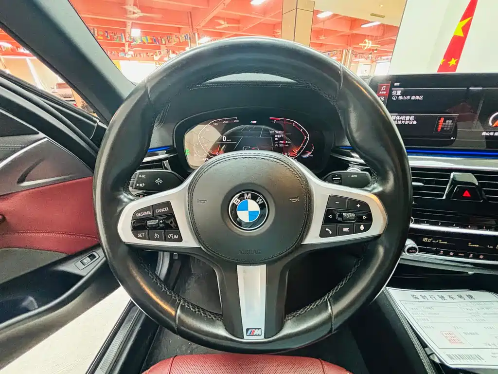 BMW 5 Series — миниатюра 14