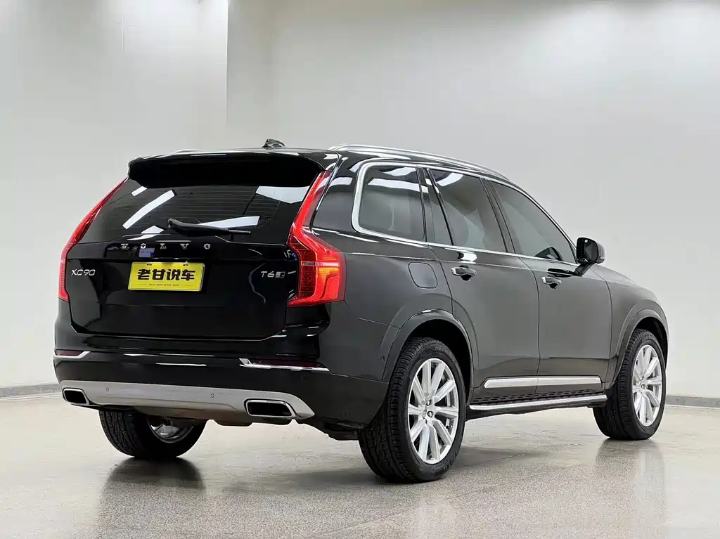 Volvo XC90 — миниатюра 7
