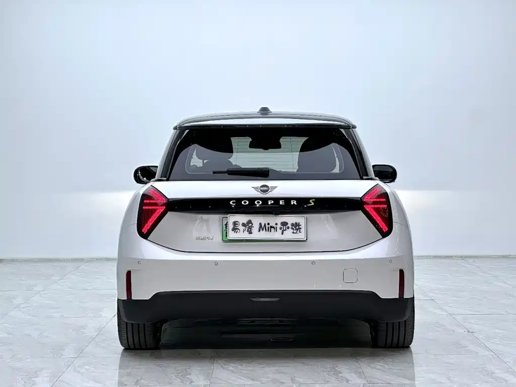 MINI MINI COOPER EV — миниатюра 5