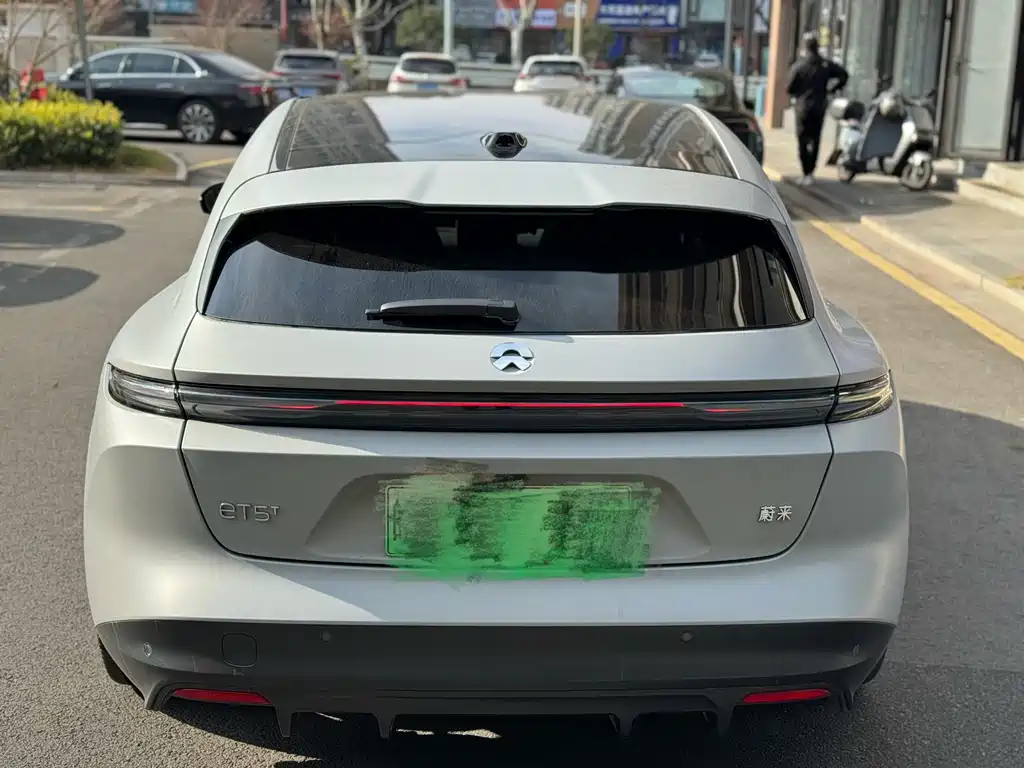 NIO NIO ET5T