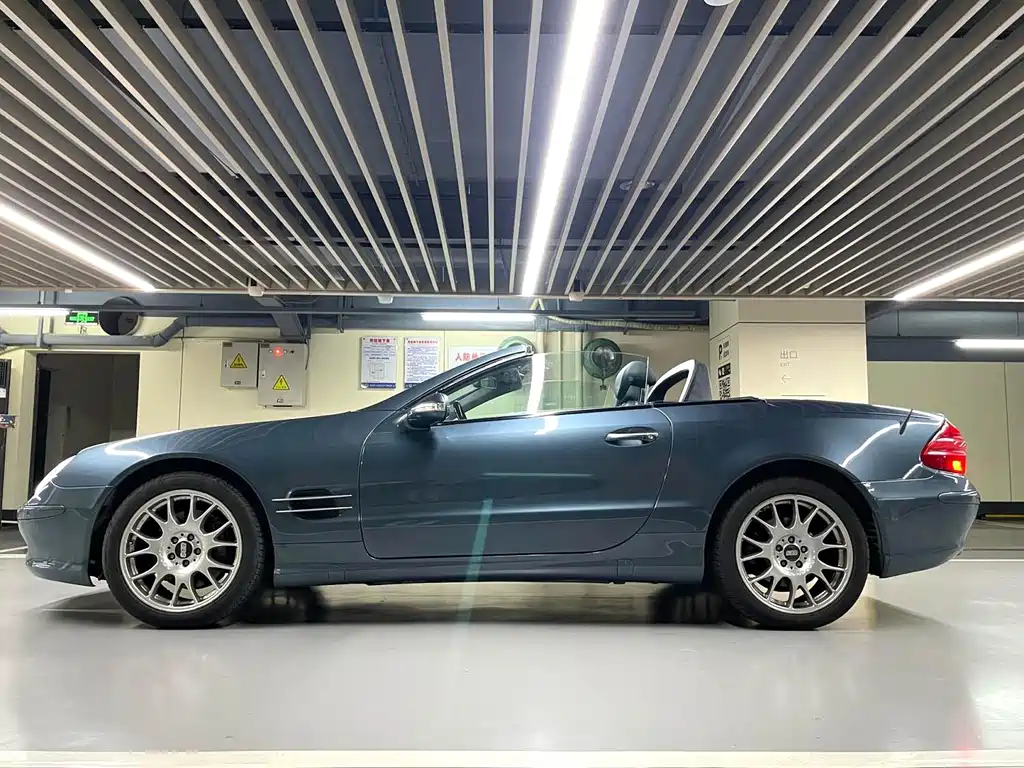 Mercedes-Benz SL-Class — миниатюра 10