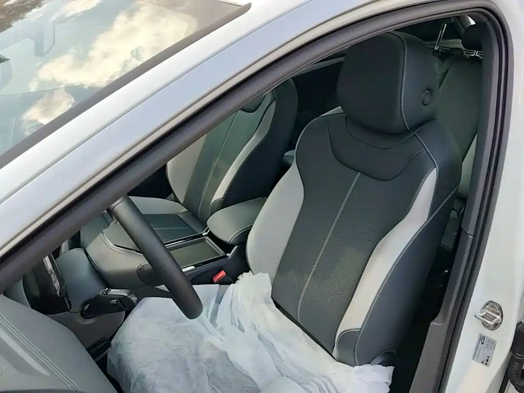 Volkswagen ID.4 Crozz — миниатюра 15