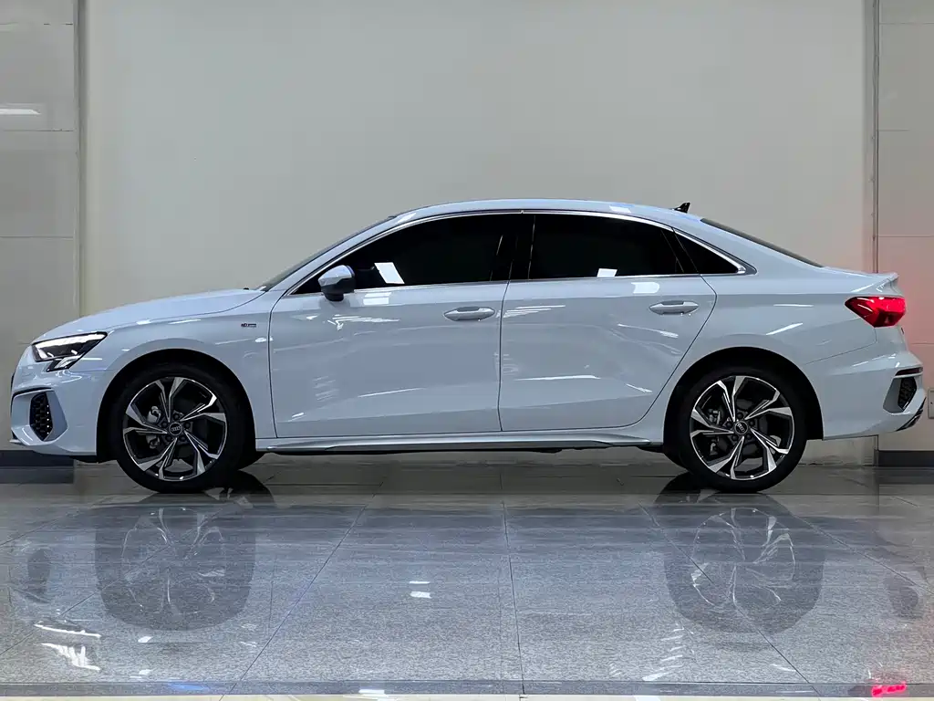 Audi A3 — миниатюра 4