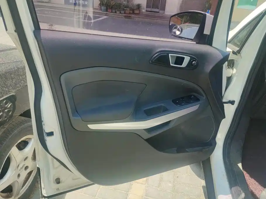 Ford Ecosport — миниатюра 7