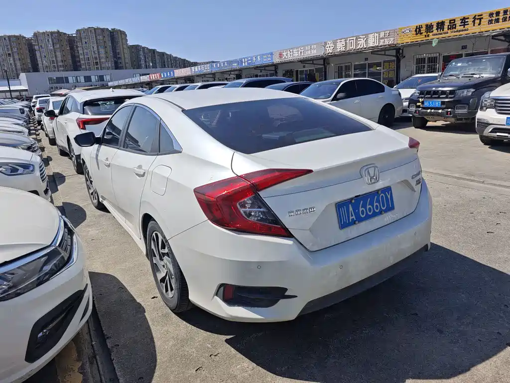 Honda Civic — миниатюра 14