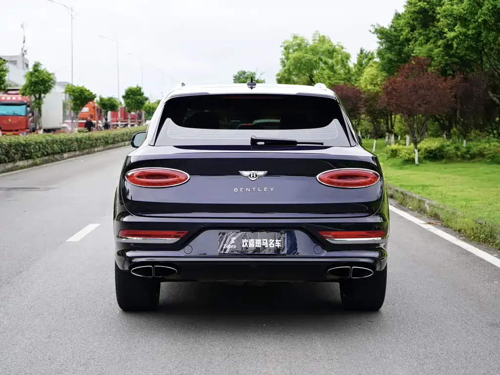 Bentley Bentayga - фото 5