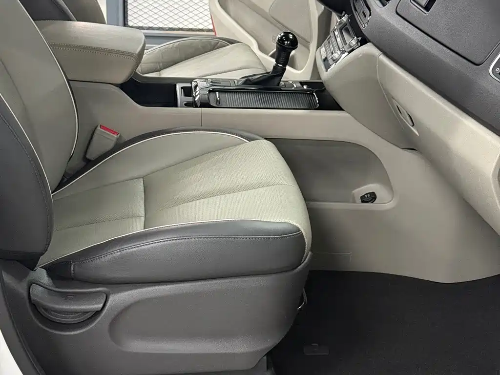 Kia Carnival — миниатюра 18