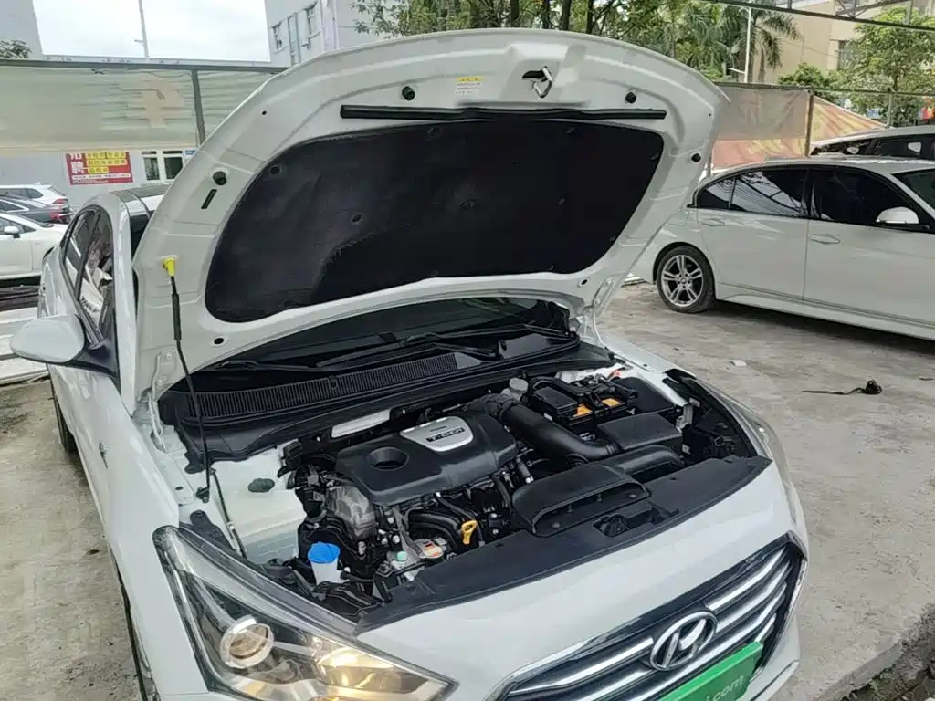 Hyundai Mistra — миниатюра 20