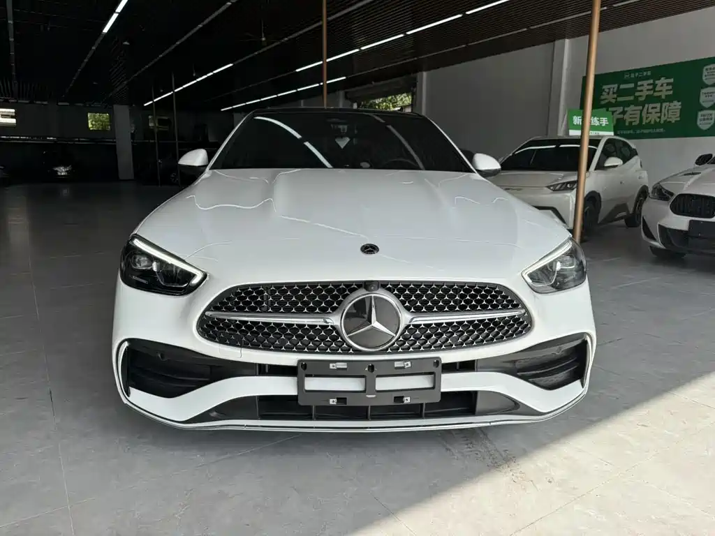 Mercedes-Benz C-Class — миниатюра 2