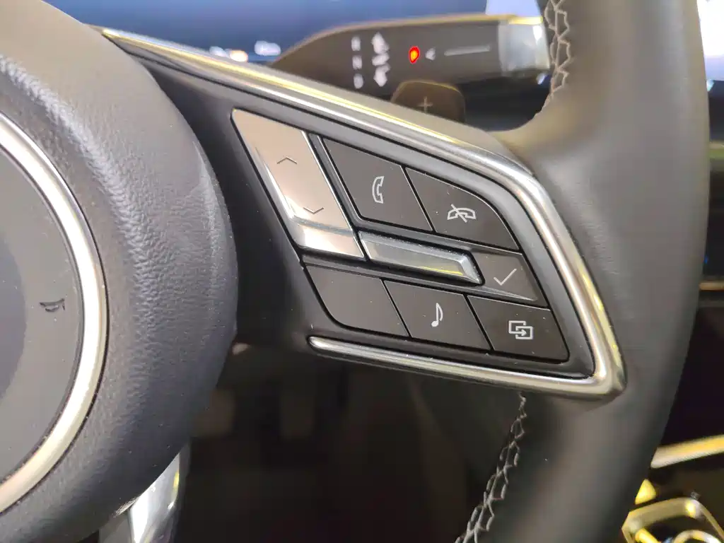 Buick Envision S — миниатюра 16
