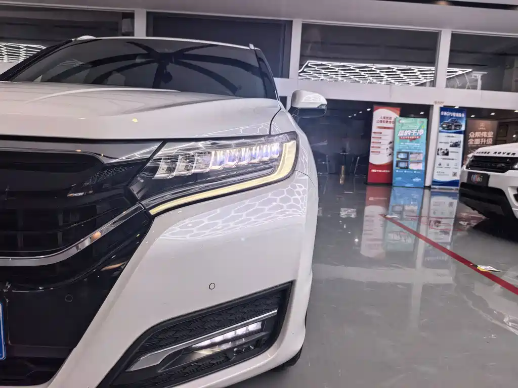 Honda UR-V — миниатюра 9