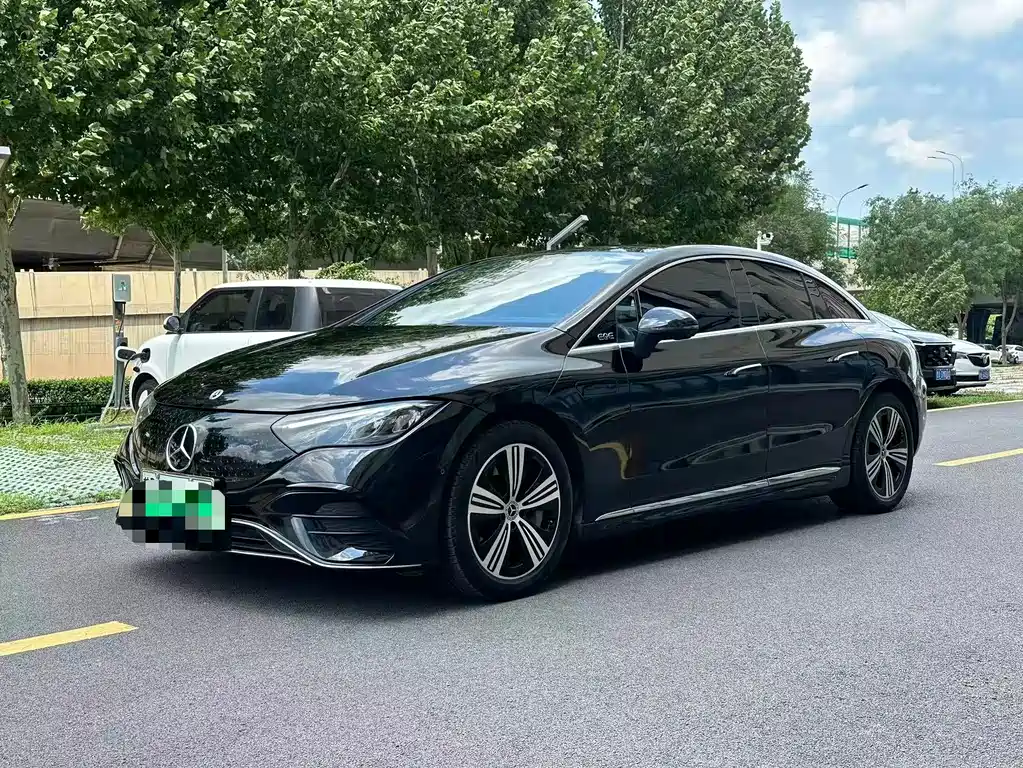 Mercedes-Benz EQE