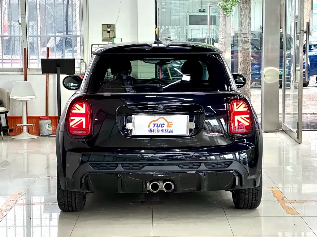MINI JCW