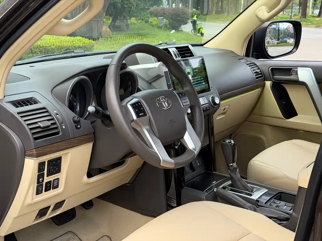 Toyota Prado (Import) — миниатюра 8