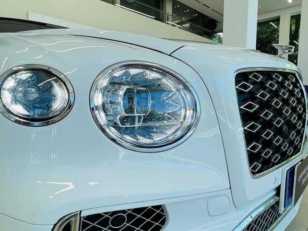 Bentley Flying Spur — миниатюра 8