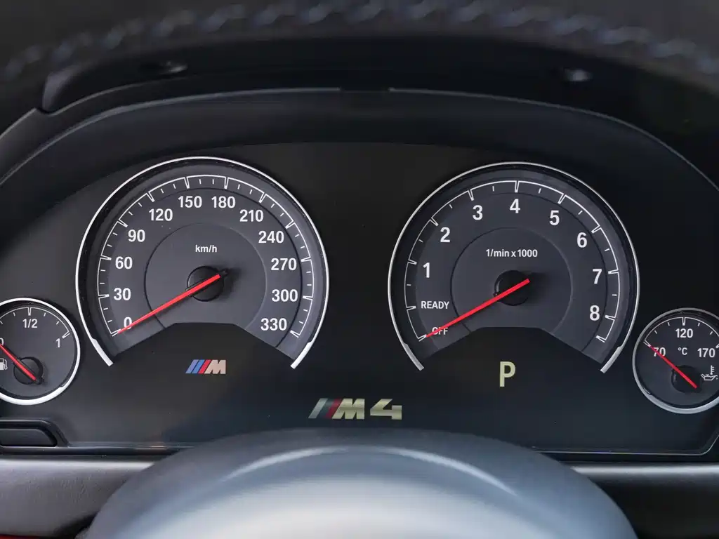 BMW M4 — миниатюра 8