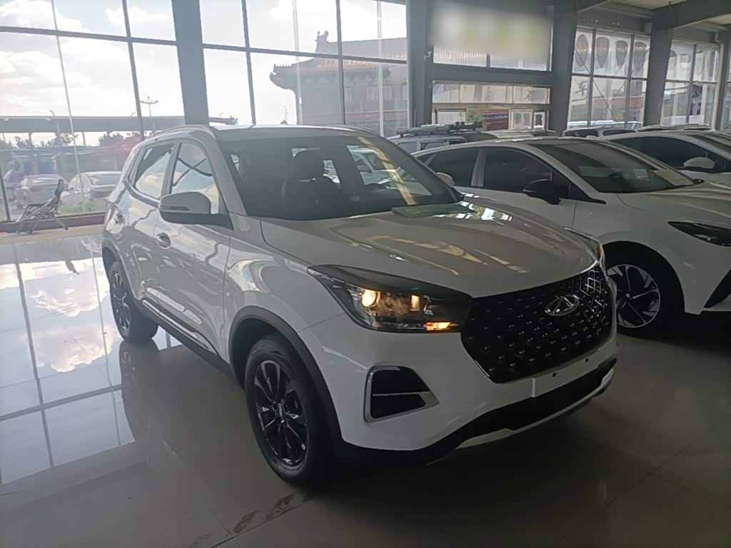 CHERY Tiggo 5x 1.5 л 2025 г. Белый, пробег 12600 км