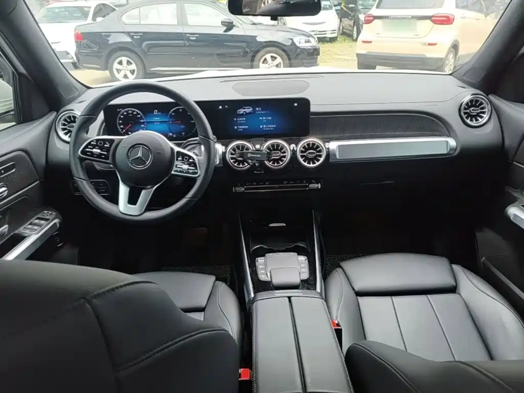 Mercedes-Benz EQB — миниатюра 10