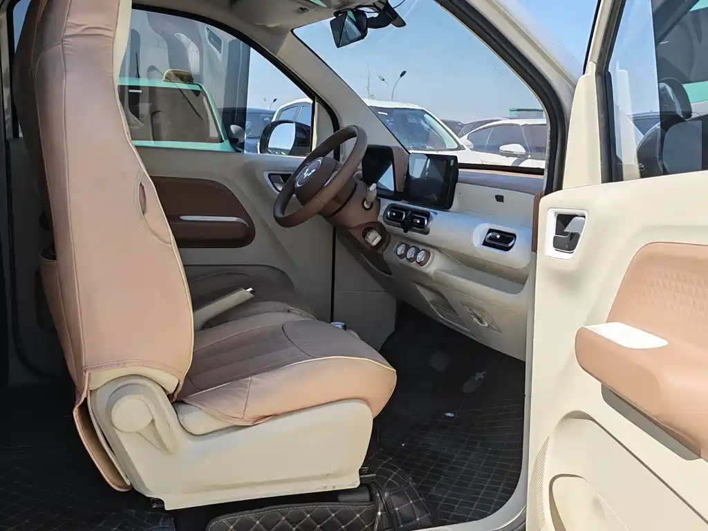 Wuling MINIEV — миниатюра 9