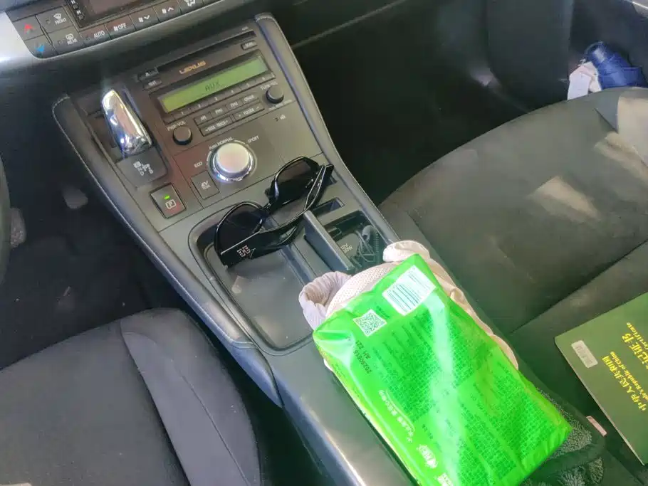 Lexus CT — миниатюра 16