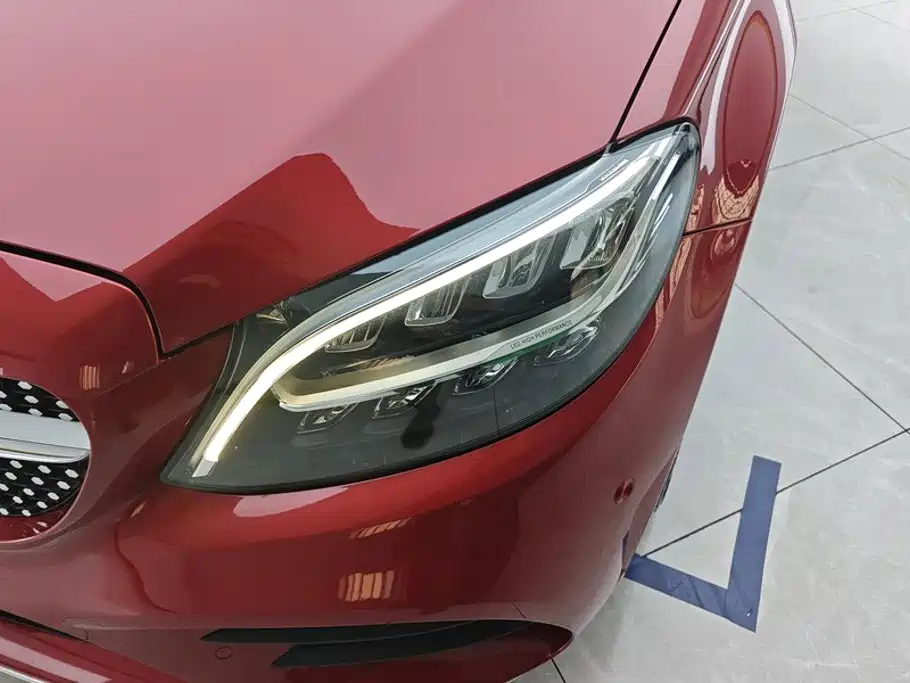 Mercedes-Benz C-Class — миниатюра 5