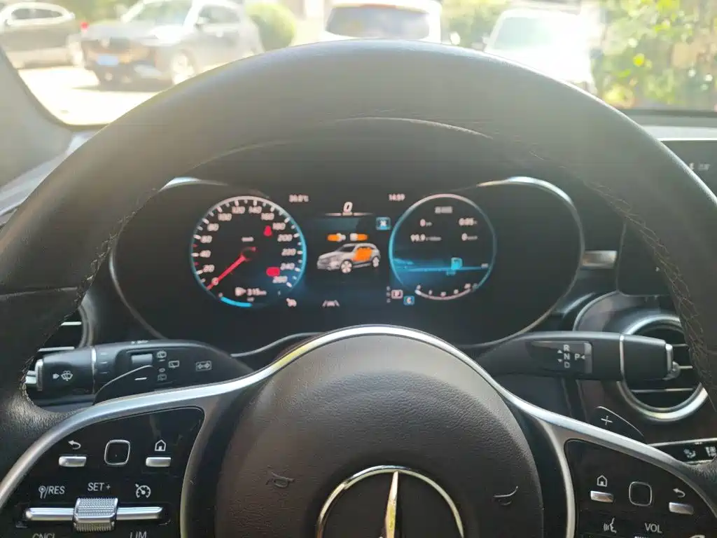 Mercedes-Benz GLC — миниатюра 7