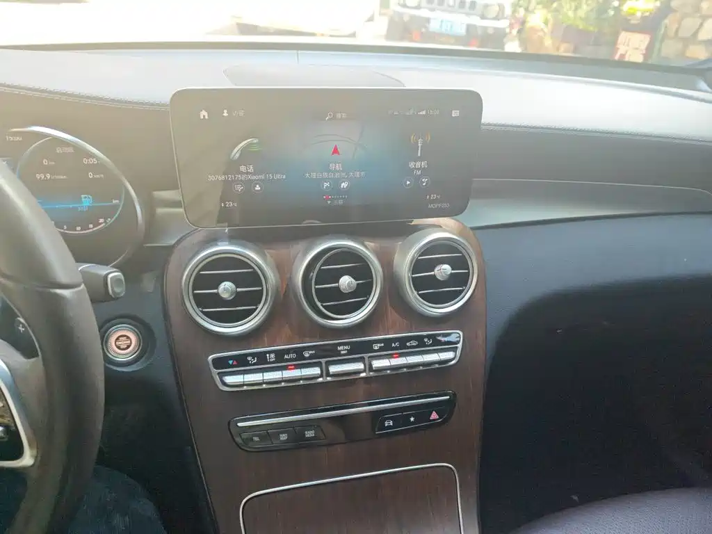 Mercedes-Benz GLC — миниатюра 9