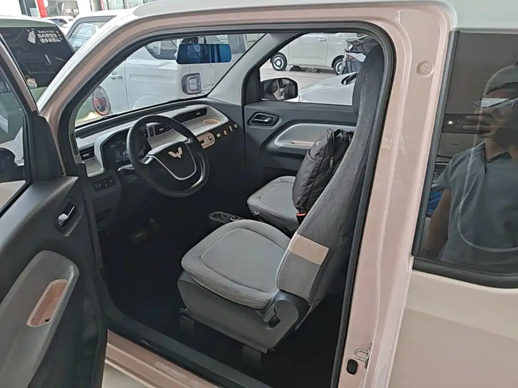 Wuling MINIEV — миниатюра 15