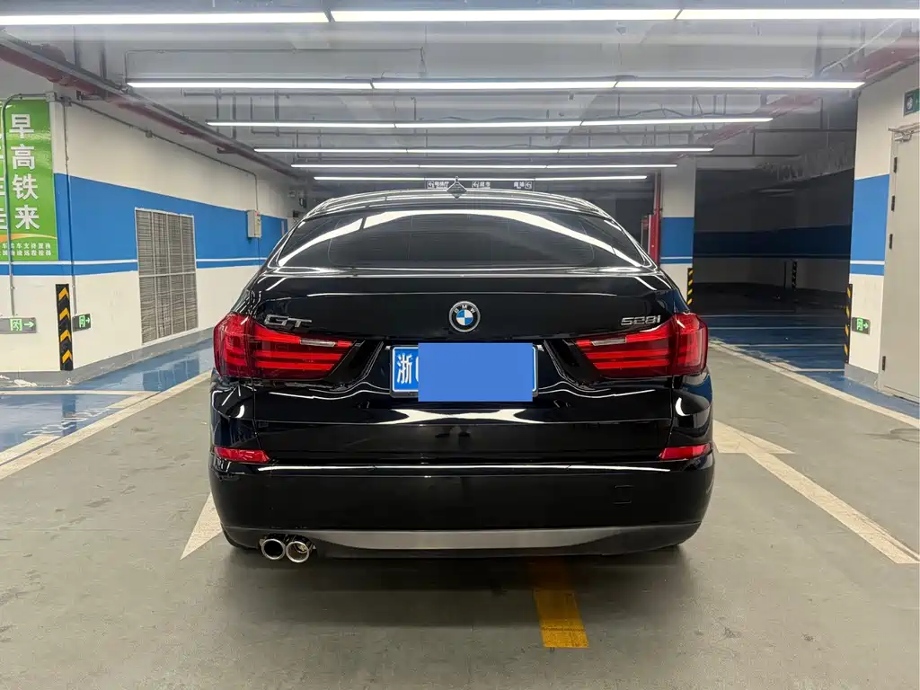 BMW 5 Series GT — миниатюра 5