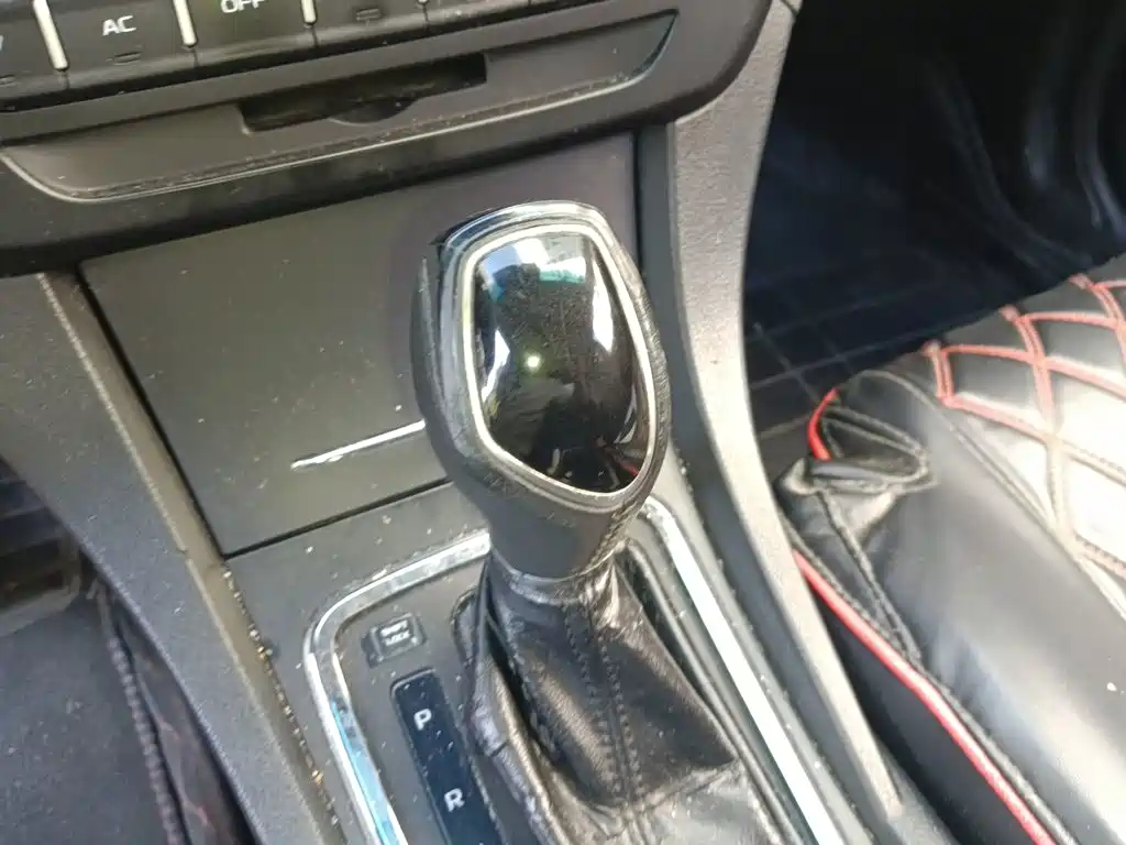 Geely Emgrand — миниатюра 10