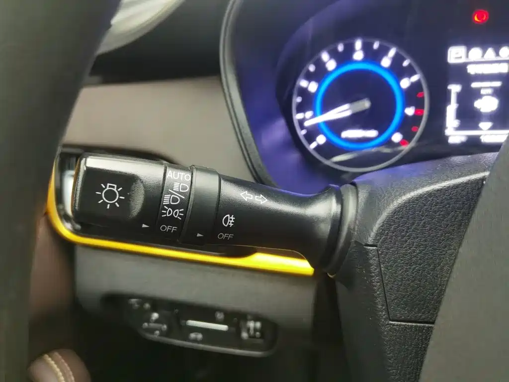 Changan Eado DT — миниатюра 10