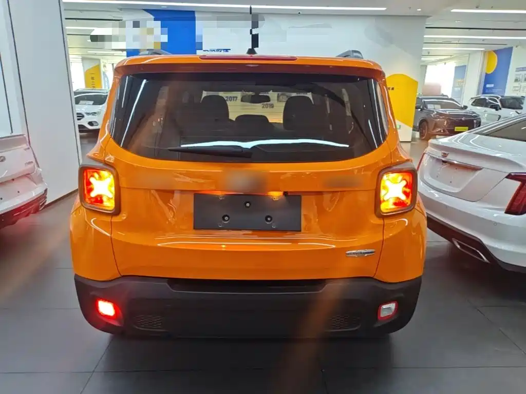 Jeep Renegade — миниатюра 6