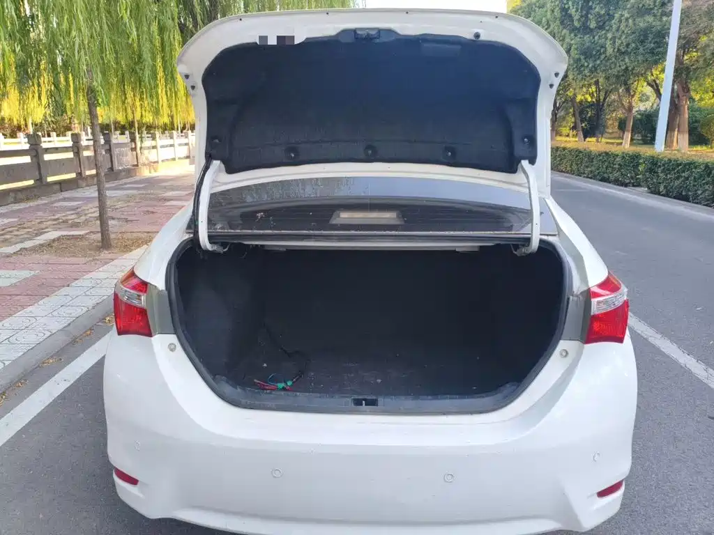 Toyota Corolla — миниатюра 15