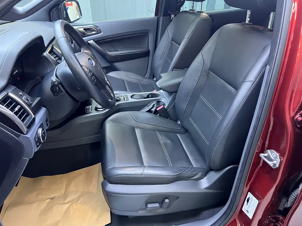 Ford Everest — миниатюра 11