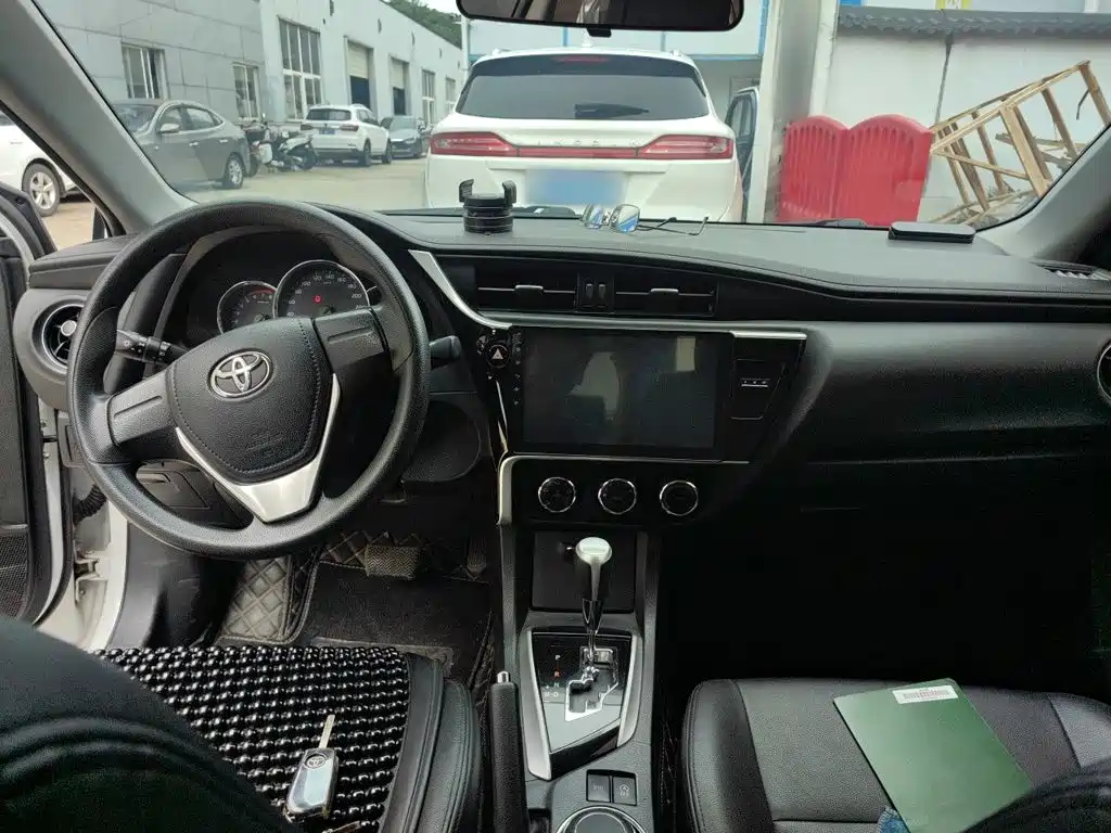 Toyota Corolla — миниатюра 5
