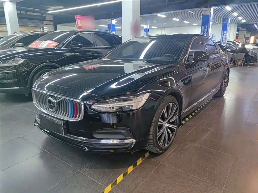 Volvo S90 2023