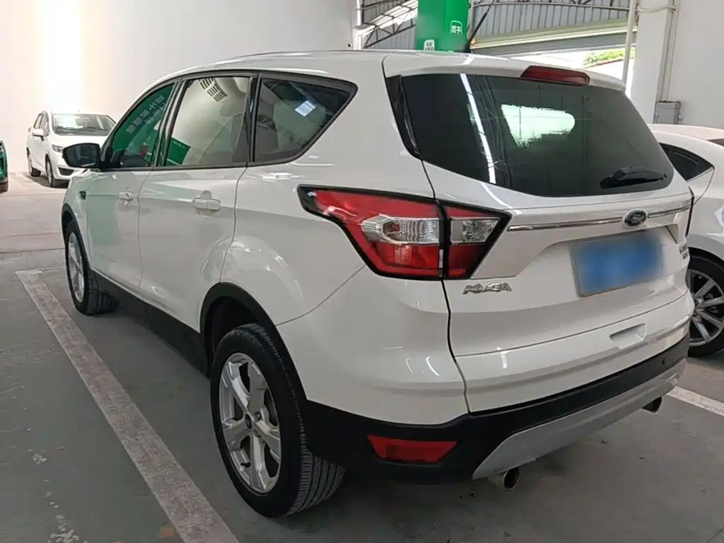 Ford Kuga — миниатюра 5