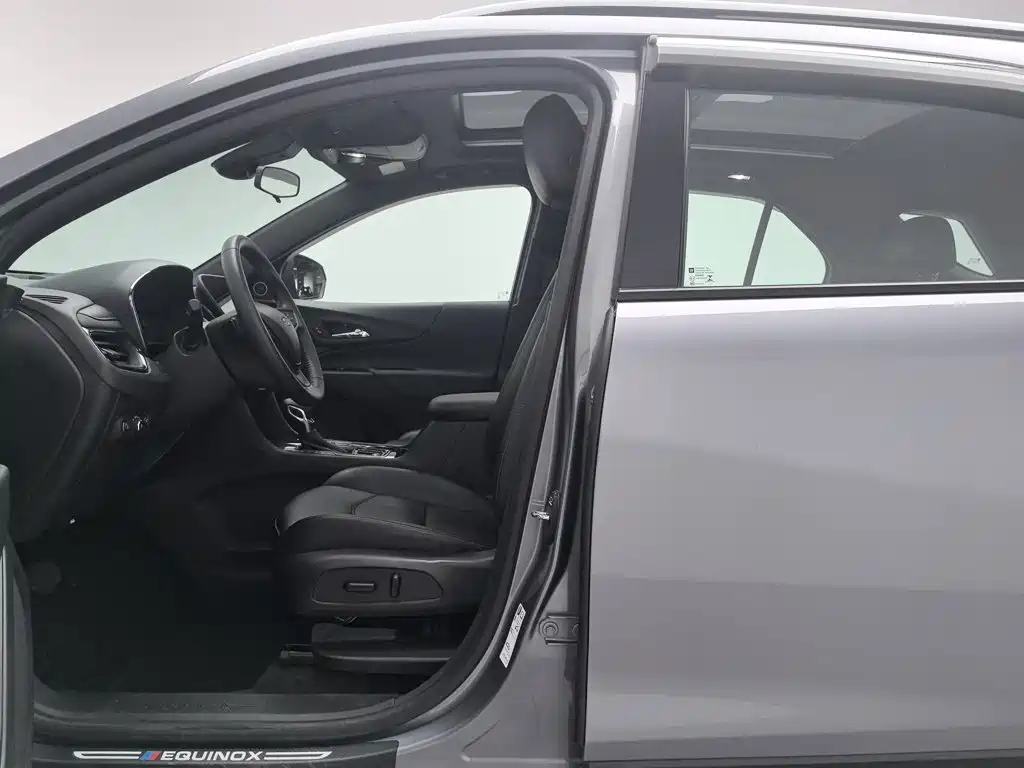 Chevrolet Equinox — миниатюра 10