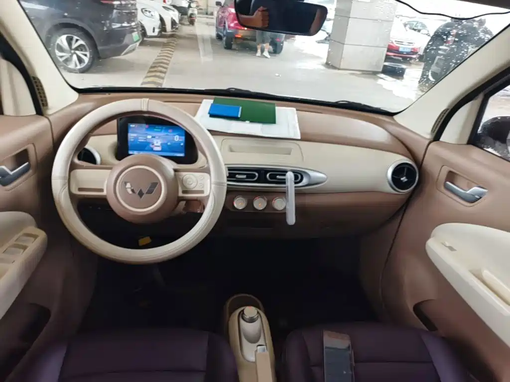 Wuling MINIEV — миниатюра 10