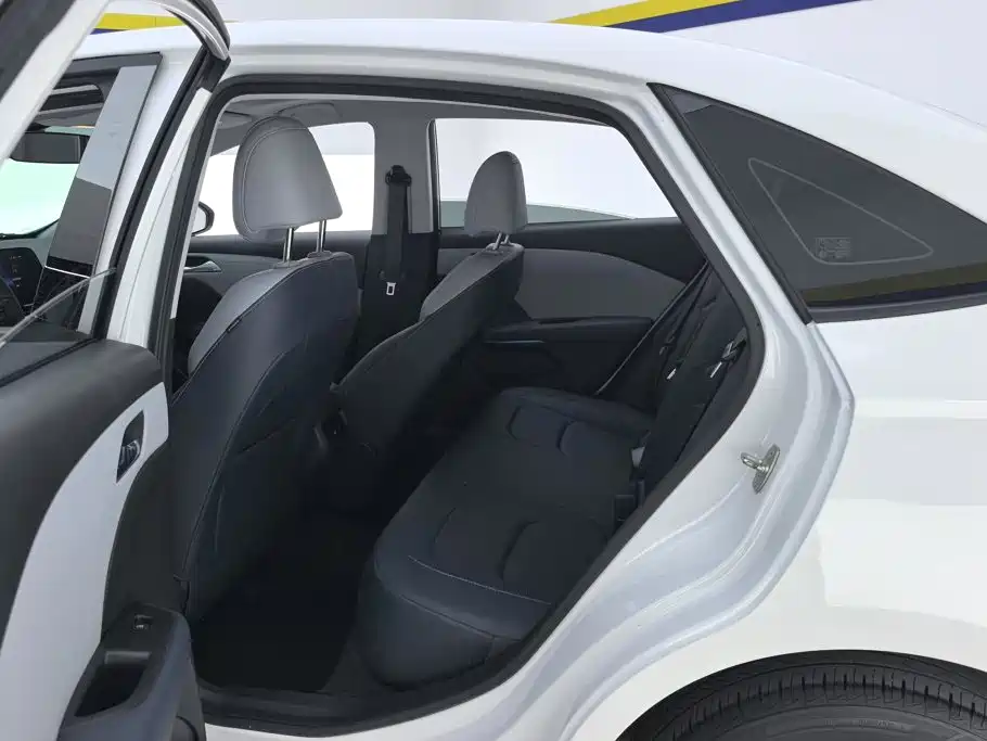 Chevrolet Monza — миниатюра 11