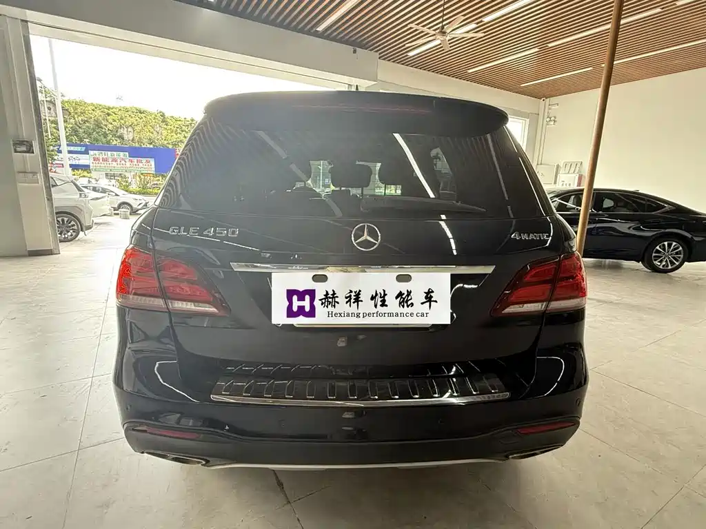 Mercedes-Benz GLE (Import) — миниатюра 2