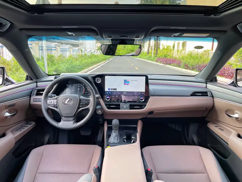 Lexus ES 2025 200 Premium