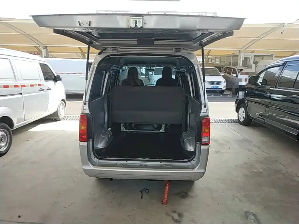 Wuling Zhiguang — миниатюра 19