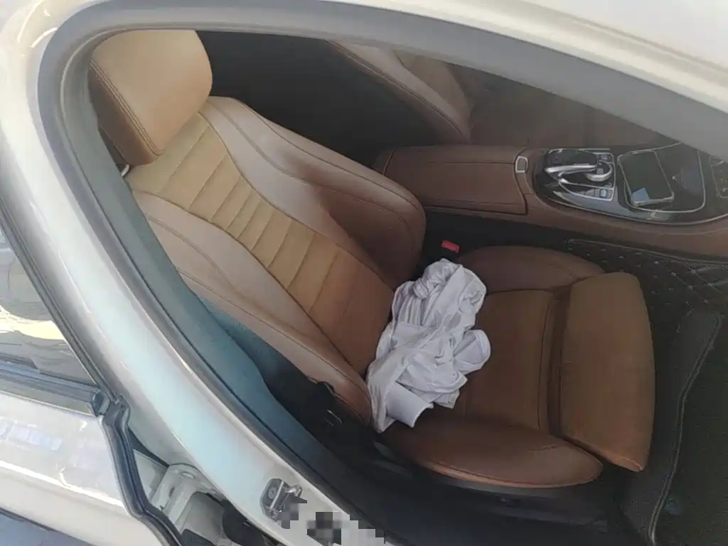 Mercedes-Benz E-Class — миниатюра 9