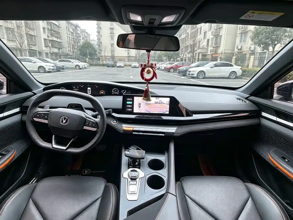 Changan UNI-V — миниатюра 3