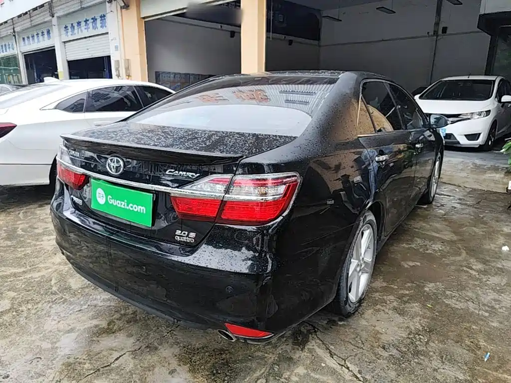 Toyota Camry — миниатюра 7